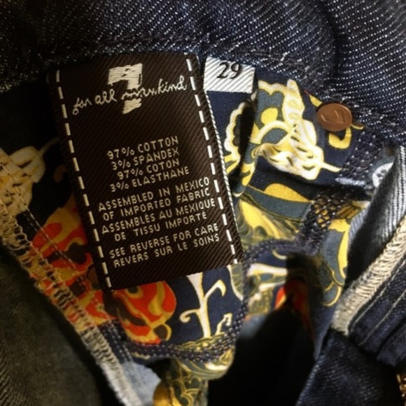 7 For All Mankind Distressed Flare Jean - LIKE NEW - Picture 5 of 8